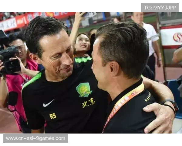 施密特谈狼堡战术：高位逼抢破解防线